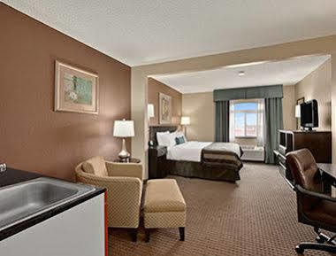 Wingate By Wyndham Pueblo Hotel Eksteriør billede